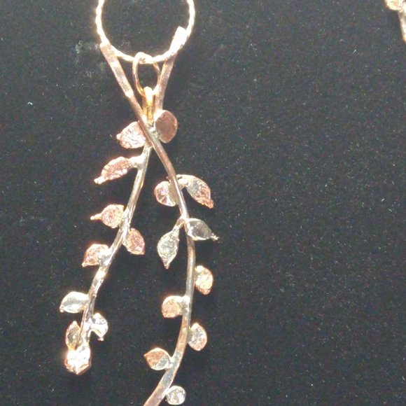 CCLHMHLLC Silversmith Jewellery Designs - Picture 3 of 4